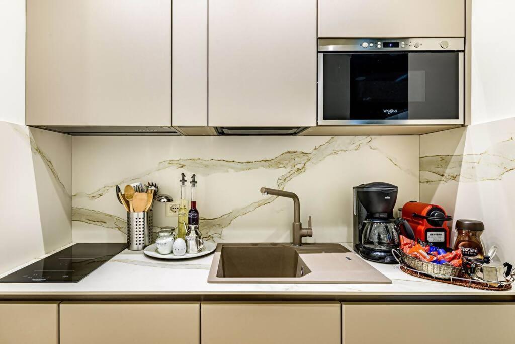 Apartment Riboty 10 Rom
